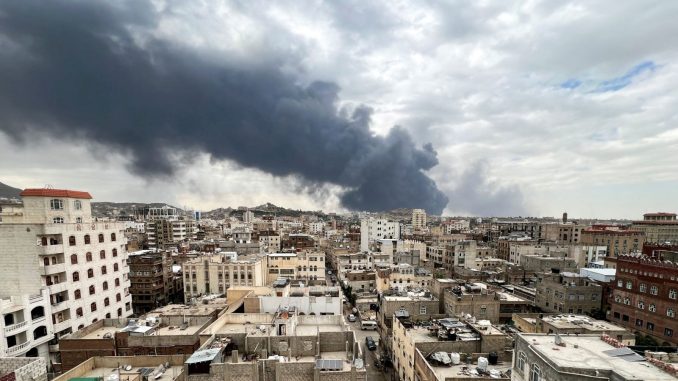 israil-ordusu-yemende-uc-liman-icin-saldiri-tehdidinde-bulundu-nf81EhdM.jpg